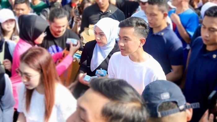 Zita Anjani bersama Gibran