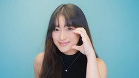 Di tahun ini, Amanda Caesa juga tetap aktif bermusik dengan merilis lagu Dont Play. (Foto: dok Instagram)