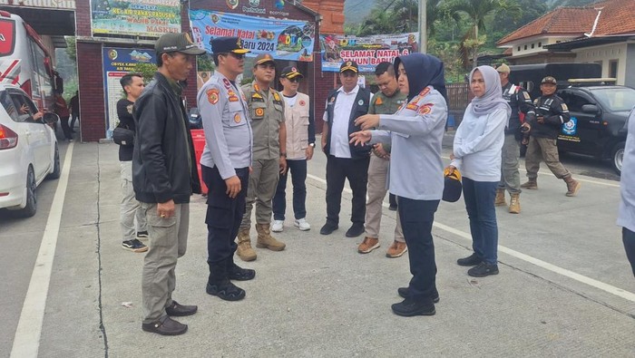 Bupati Mojokerto Ikfina Fahmawati