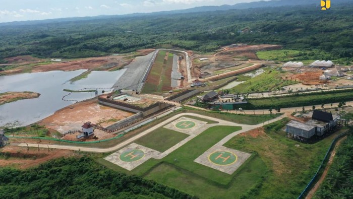 Kementerian PUPR melaporkan progres konstruksi infrastruktur dasar IKN Tahap 1 telah mencapai 62,65%. Ditargetkan pembangunan IKN Tahap 1 rampung tahun 2024.