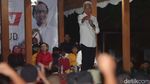 Ganjar Bakar Semangat Relawan di Sragen