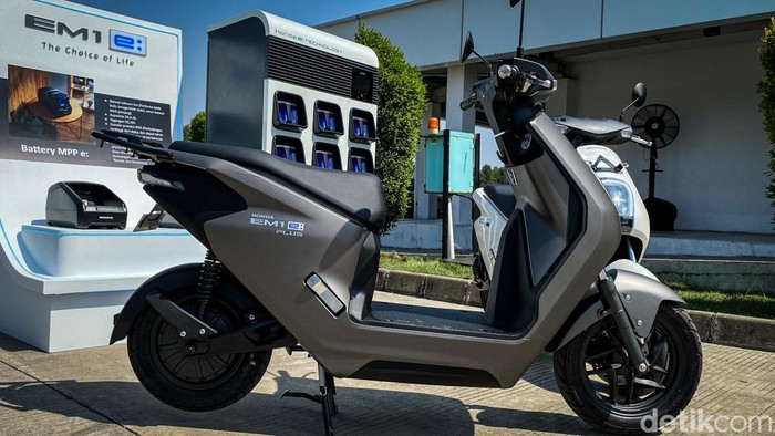 Honda EM1 e: dan Honda EM1 e: Plus