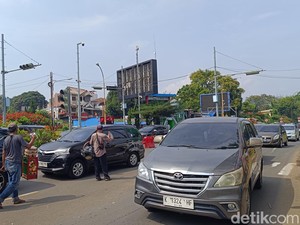 Lalin ke Arah Puncak Bogor Ramai, Antrean Sempat Mengular 3 Km di Jagorawi