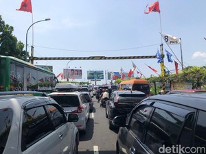 Jumlah Kendaraan ke Jogja Saat Libur Nataru Lebihi Lebaran, Efek Tol?