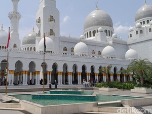 Teks Khutbah Jumat tentang tentang Menumbuhkan Semangat di Tahun Baru 2024