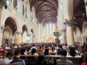 Misa Malam Natal 2024 Jam Berapa? Cek Jadwal Lengkap Tiap Katedral di Sini!