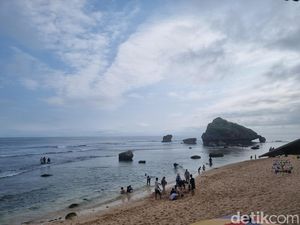 Pantai Sadranan, Surganya Pecinta Snorkeling di Gunungkidul