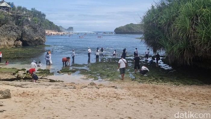 Pantai Slili di Gunungkidul, Yogyakarta