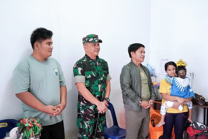 Pascaoperasi Benjolan Kepala, Balita di Nias Dijenguk Pj Gubernur Sumut