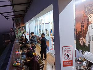 Ini Minimarket Viral dengan Pemandangan Indah di Indonesia