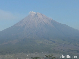 Pagi Ini Gunung Semeru Alami 19 Kali Letusan