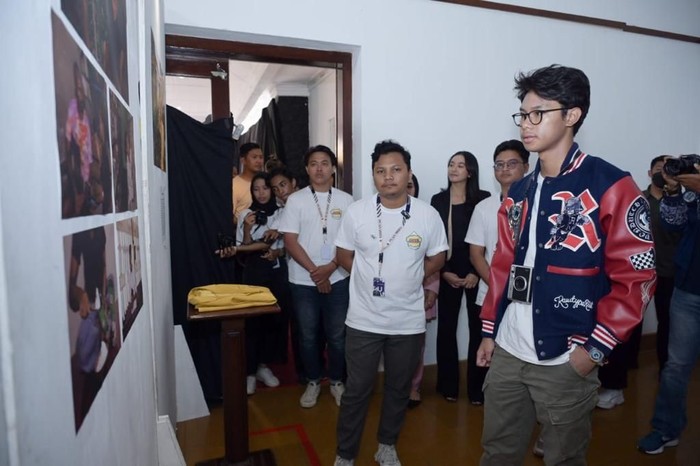 Setelah satu tahun diresmikan, Muhammad Zinedine Alam Ganjar menyambangi salah satu wadah anak muda dalam berkreasi, yakni Hetero Space di Purwokerto