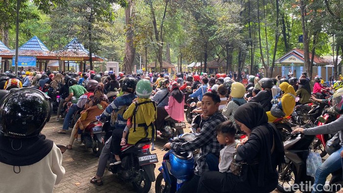 Suasana kawasan Ragunan pukul 09.56 WIB. (Devi/detikcom)