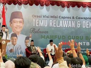 Kampanye di NTB, TPN Ganjar-Mahfud Tawarkan KTP Sakti