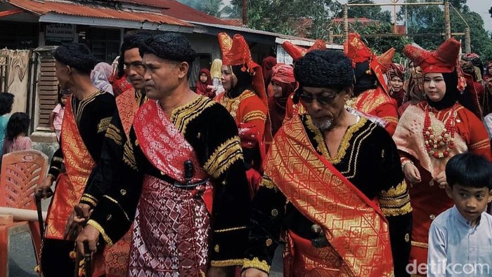 Upacara Batagak Pangulu
