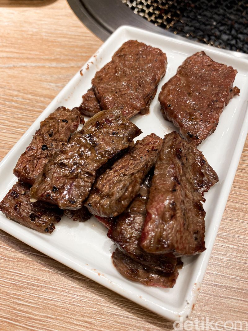 Yakiniku Like tawarkan wagyu karubi enak