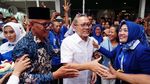 Antusias Sambut Zulhas, Ribuan Kader Ramaikan Kampanye PAN Weleri Jateng