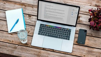 Microsoft Word atau Excel zaman dulu dinilai lebih simpel ketimbang 360 atau sejenisnya. Foto: Bored Panda