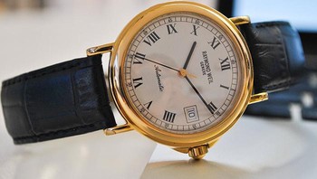 Jam tangan manual tetap didamba walau smartwatch makin merajalela. Foto: Bored Panda