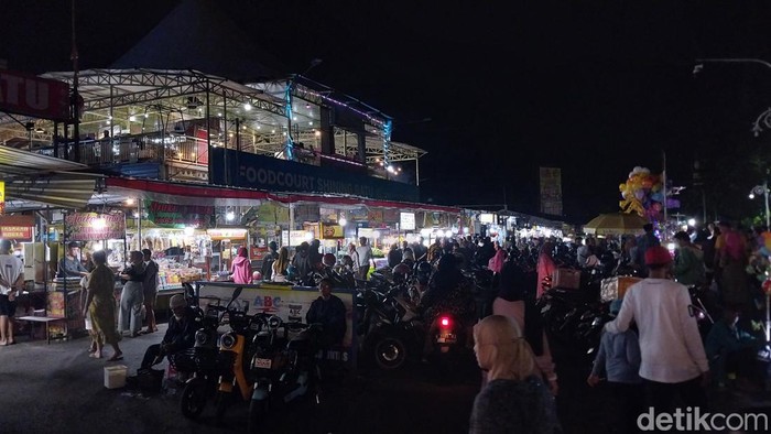 Ilustrasi. Suasana di Pasar Alun-Alun Kota Batu.