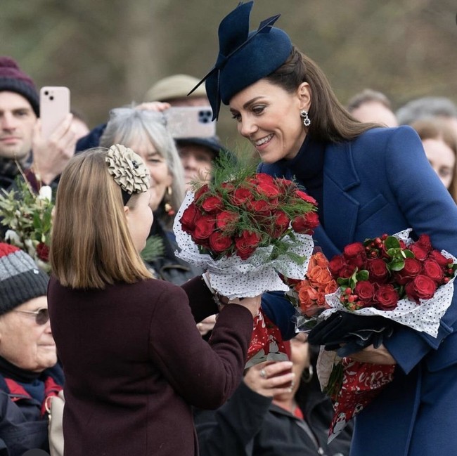 Penampilannya itu sebagai bentuk menghormati dan mengenak mendiang ibu mertuanya. Anting tersebut merupakan hadiah pernikahan dari Putra Mahkota Fahd.Foto: dok. Instagram