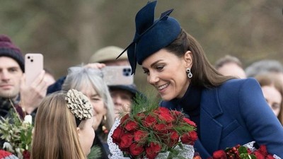 7 Foto Penampilan Kate Middleton di Kebaktian Natal, Pakai Anting Putri Diana