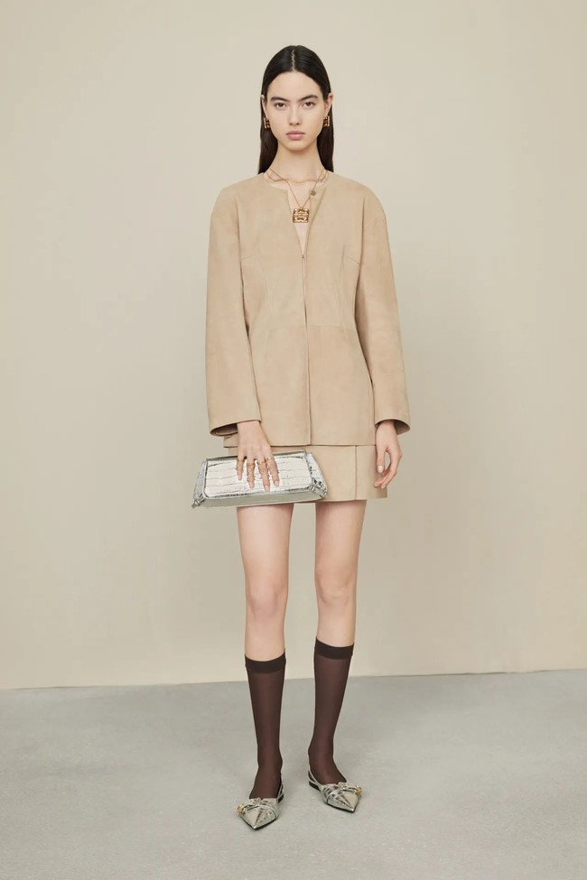 Inilah rancangan busana terbaru Givenchy Pre Fall 2024. Foto: dok. Givenvchy.