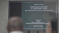 Usai disemayamkan, rencananya jenazah Lukas akan diterbangkan ke Papua.