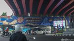 Mural Kota Bekasi Masa Kini Hiasi Kolong Tol Becakayu