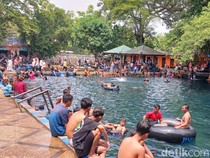Mandi Seru di Wisata Banyubiru Pasuruan Cuma Bayar Rp 5 Ribu