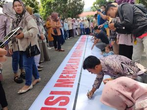 Guru Honorer di Kerinci Jambi Gelar Demo Protes Hasil PPPK
