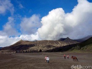 12 Destinasi Populer di Jatim yang Ramai Dikunjungi Saat Libur Nataru