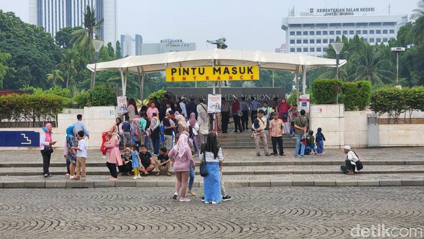 Suasana Monas di hari terakhir libur Natal, Selasa (26/12/20230 pagi.