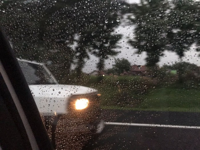 Toyota Hilux Rangga saat diuji di Tol Cipali.