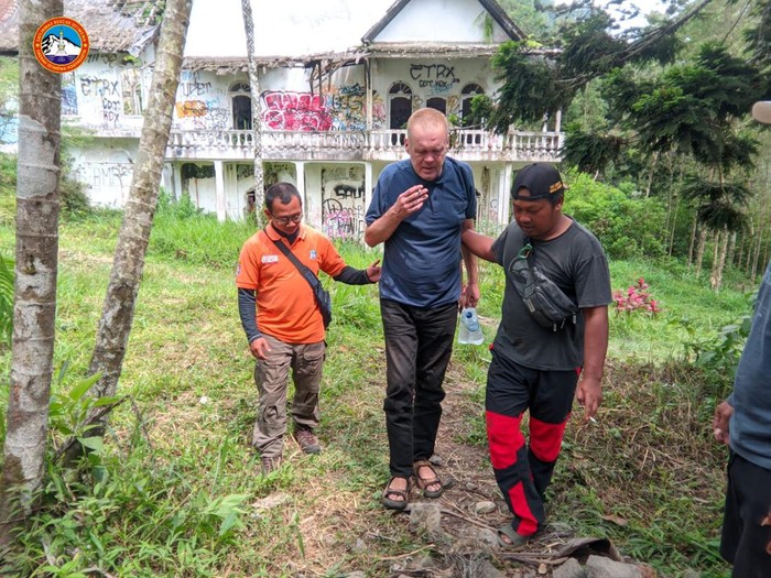 Warga negara Finlandia sempat dikabarkan hilang di kawasan wisata Kaliurang, Pakem, Sleman, Senin (25/12/2023) sore. Pria bernama Erik Aleksander ini akhirnya ditemukan pada Selasa (26/12/2023).