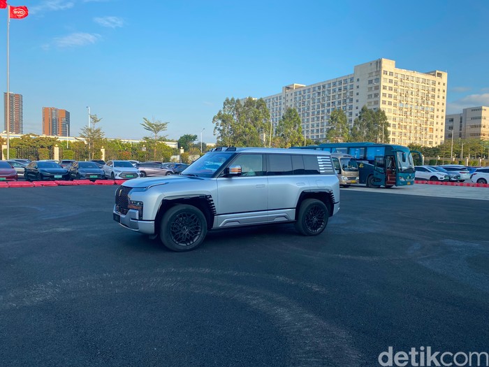 Yangwang U8