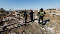 Berdasarkan keterangan di situs Direktur Intelijen Nasional AS (DNI). Kataib Hizbullah merupakan kelompok militan Syiah yang disebut menimbulkan ancaman besar terhadap personel AS di Irak dan Suriah. Dikatakan bahwa kelompok tersebut ingin mengusir pasukan AS dan koalisi dari Irak dan membentuk pemerintahan yang berpihak pada Iran di sana. Kelompok itu juga disebut-sebut beroperasi di Suriah.  