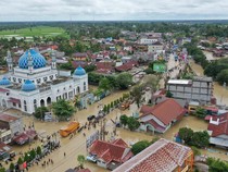 Penampakan Banjir di Aceh Utara, Halaman Masjid Raya Ikut Terendam