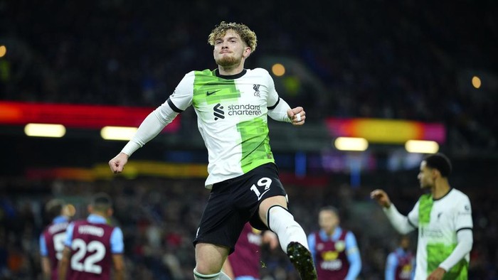 Liverpools Harvey Elliott celebrates a goal, prior to a VAR decision to overturn the goal, during the English Premier League soccer match between Burnley and Liverpool at Turf Moor stadium in Burnley, England, Tuesday, Dec. 26, 2023. (AP Photo/Jon Super)