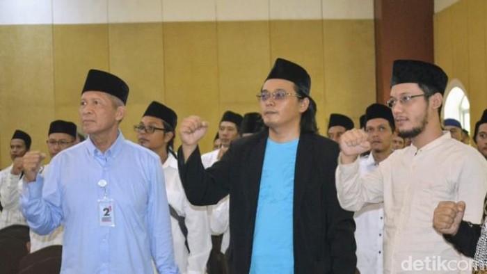 Deklarasi Bersama Jaringan Kiai Muda Kebumen dukung kemenangan Prabowo-Gibran yang dilaksanakan pada Rabu (27/12/2023).