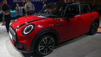 Mini 5-Door Cooper S juga meramaikan mobil baru di tahun 2023. Grandyos Zafna/detikcom.