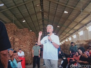 Ganjar soal Oknum TNI Pengeroyok Relawan: Kalau Tak Ngerti Aturan, Pecat!