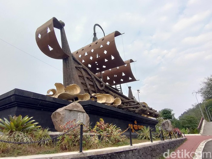 Gerbang Samudra Raksa (GSR) di Klangon, Kalibawang, Kulon Progo, DIY. Foto diunggah Rabu (27/12/2023).