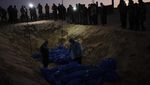 Israel Kembalikan Jenazah 80 Warga Gaza, Langsung Dikubur Massal