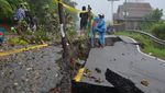 Penampakan Jalan Amblas di Limapuluhkota