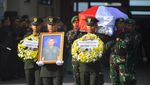 Jenazah Kopda Hendrianto Korban KKB Tiba di Padang