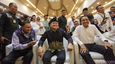 Momen Keluarga Besar HMI Dukung Anies-Cak Imin