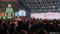 Presiden Jokowi mengucapkan selamat Natal kepada seluruh umat Kristiani di Indonesia.