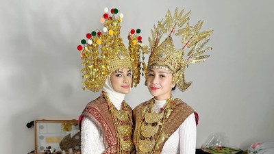 6 Foto Nagita Slavina Jadi Gadis Lampung, Diarak Bareng Putri Zulkifli Hasan