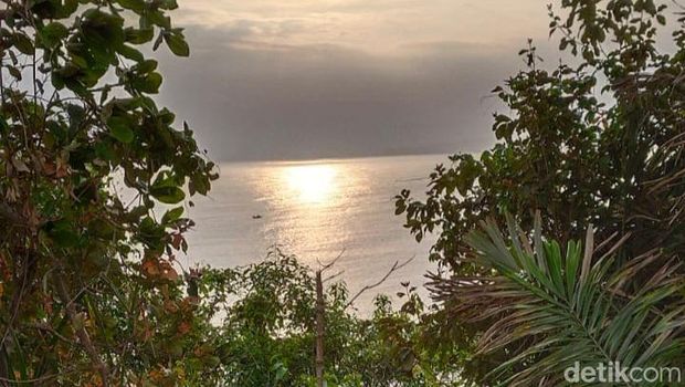 Pantai Palatar Agung Pangandaran